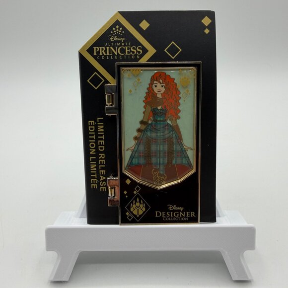 Disney Jewelry - Disney Pin - Merida - Ultimate Princess Collection Designer Doll Collection